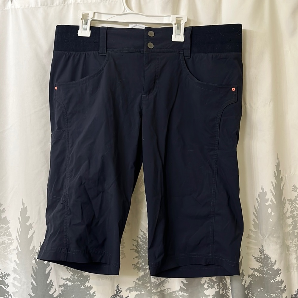 Title Nine Clamber 10” Navy shorts size 12